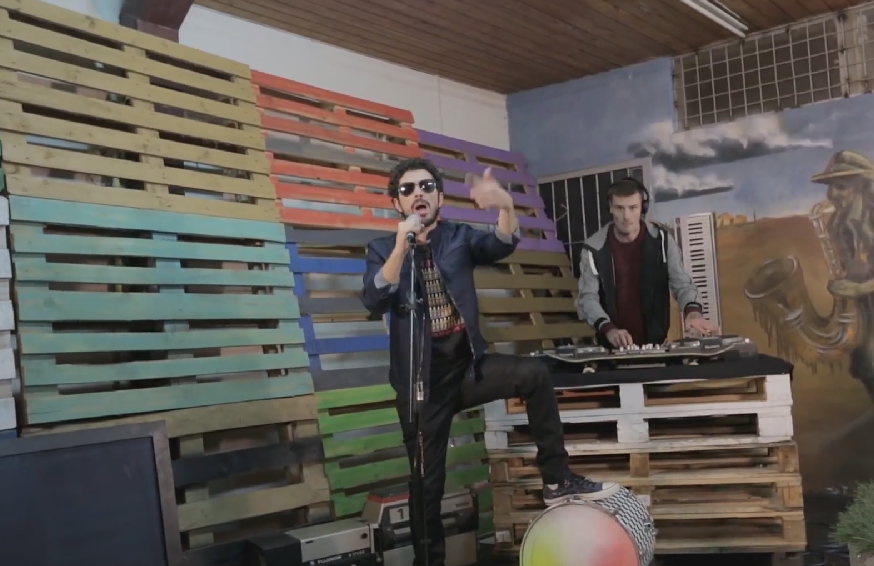 What's Up feat. Moculescu & Moga - Tanar si nebun (Traieste-ti viata) official video