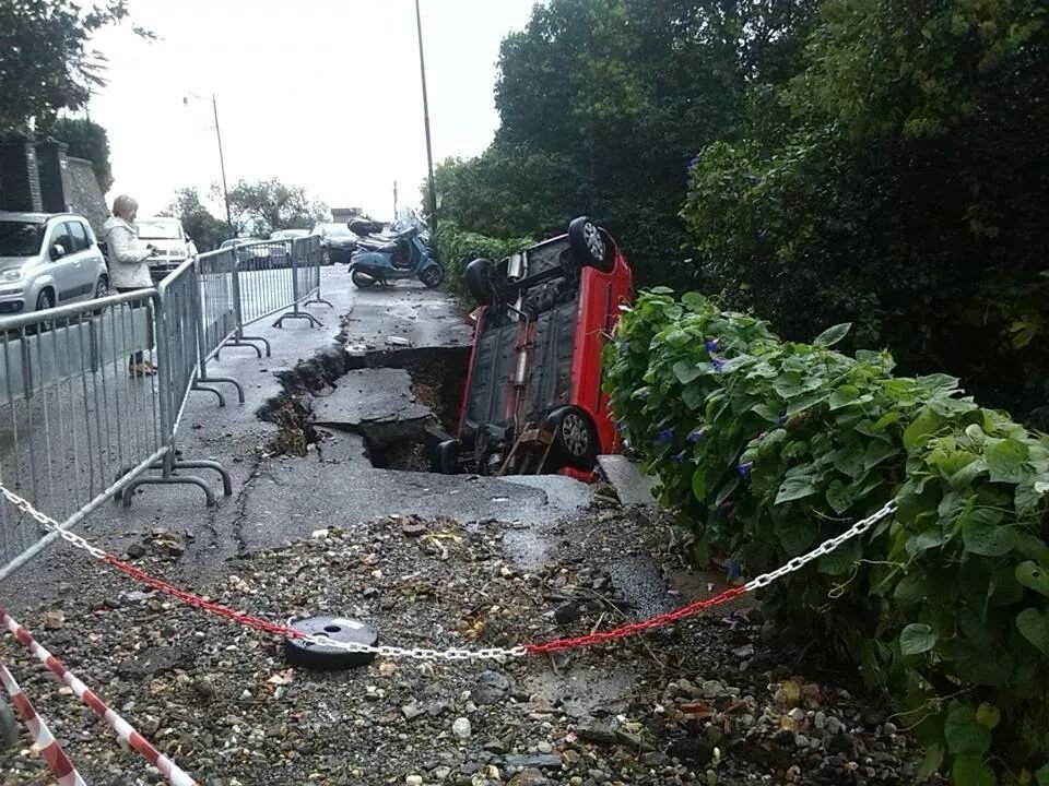 Inundatii in Genova