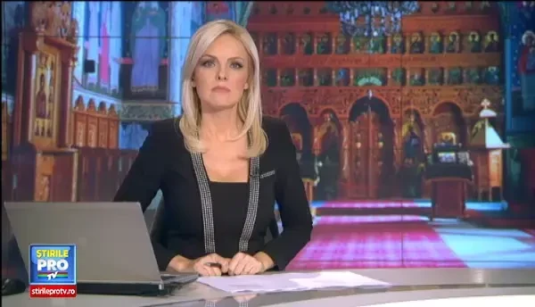 Ciobanul din Marginimea Sibiului a dat 45.000 de euro pentru ca sotia sa aiba scaun in biserica. Reactia a 2 doamne din sat