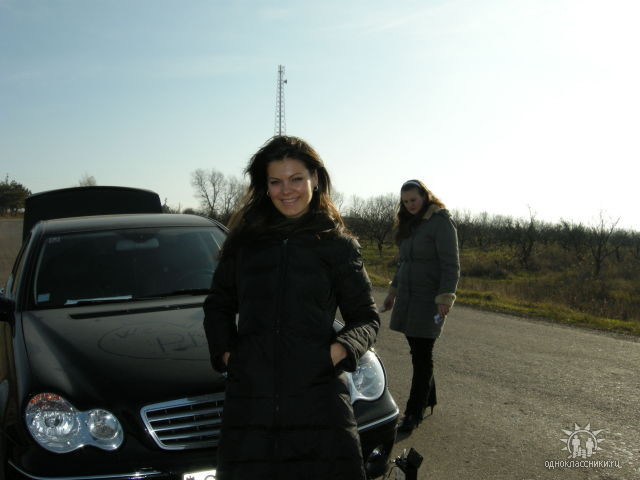 Alina ZOtea cu masina lui Ghimpu