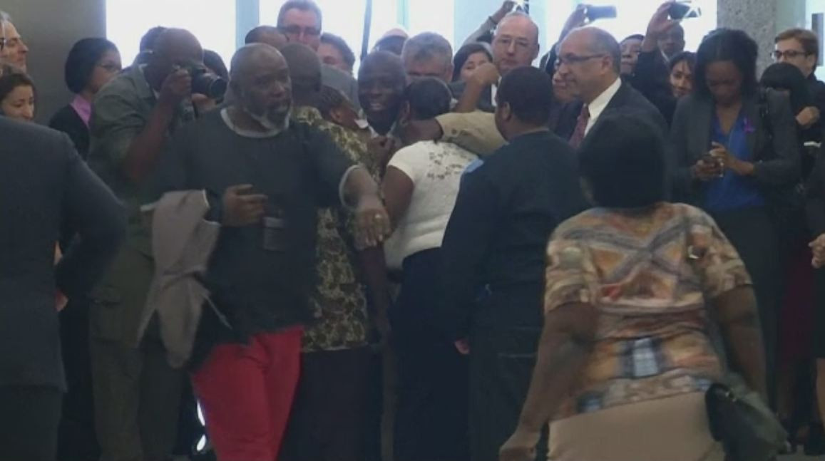 A fost eliberat dupa 29 de ani petrecuti in inchisoare, pentru o crima pe care nu a comis-o. Reactia barbatului