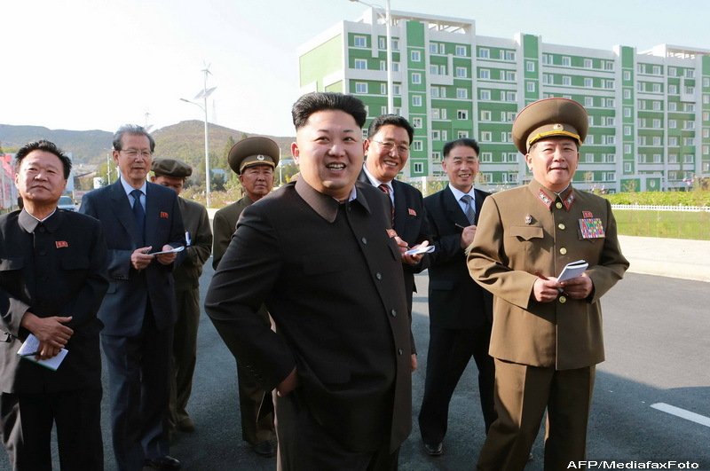 Kim Jong Un - 4