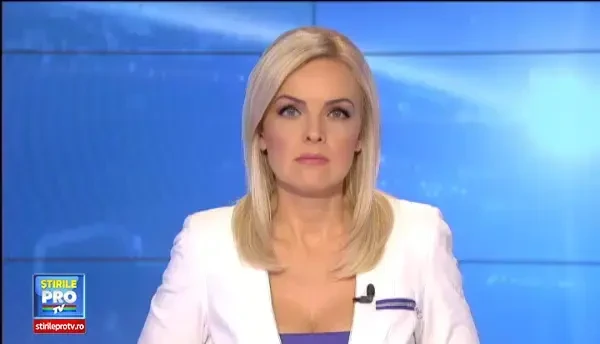 Momentul incredibil in care glontul unui lunetist se infige in casca unui soldat american