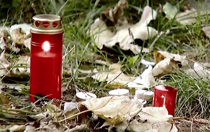 Fetita de 4 ani care a cazut de la etajul 10 si a pierit in bratele tatalui ei era singura in casa in momentul incidentului