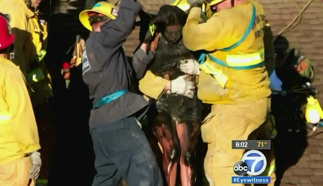 O tanara de 28 de ani a incercat sa isi spioneze fostul iubit, dar a ramas blocata in hornul casei. Cum a fost scoasa