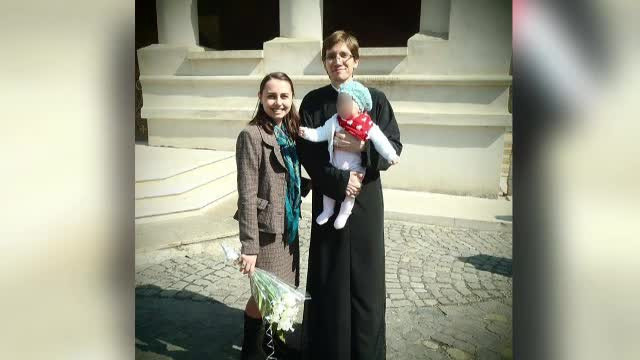 Tanara care l-a ucis pe preotul din Chiajna a fost arestata. Mama ei, voluntara in ambulanta trimisa la locul accidentului