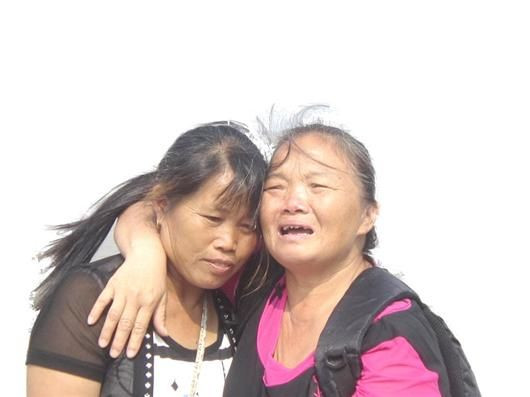 O femeie din China s-a imbatat si a intrat intr-un rau sa faca o baie. Unde s-a trezit zece ore mai tarziu