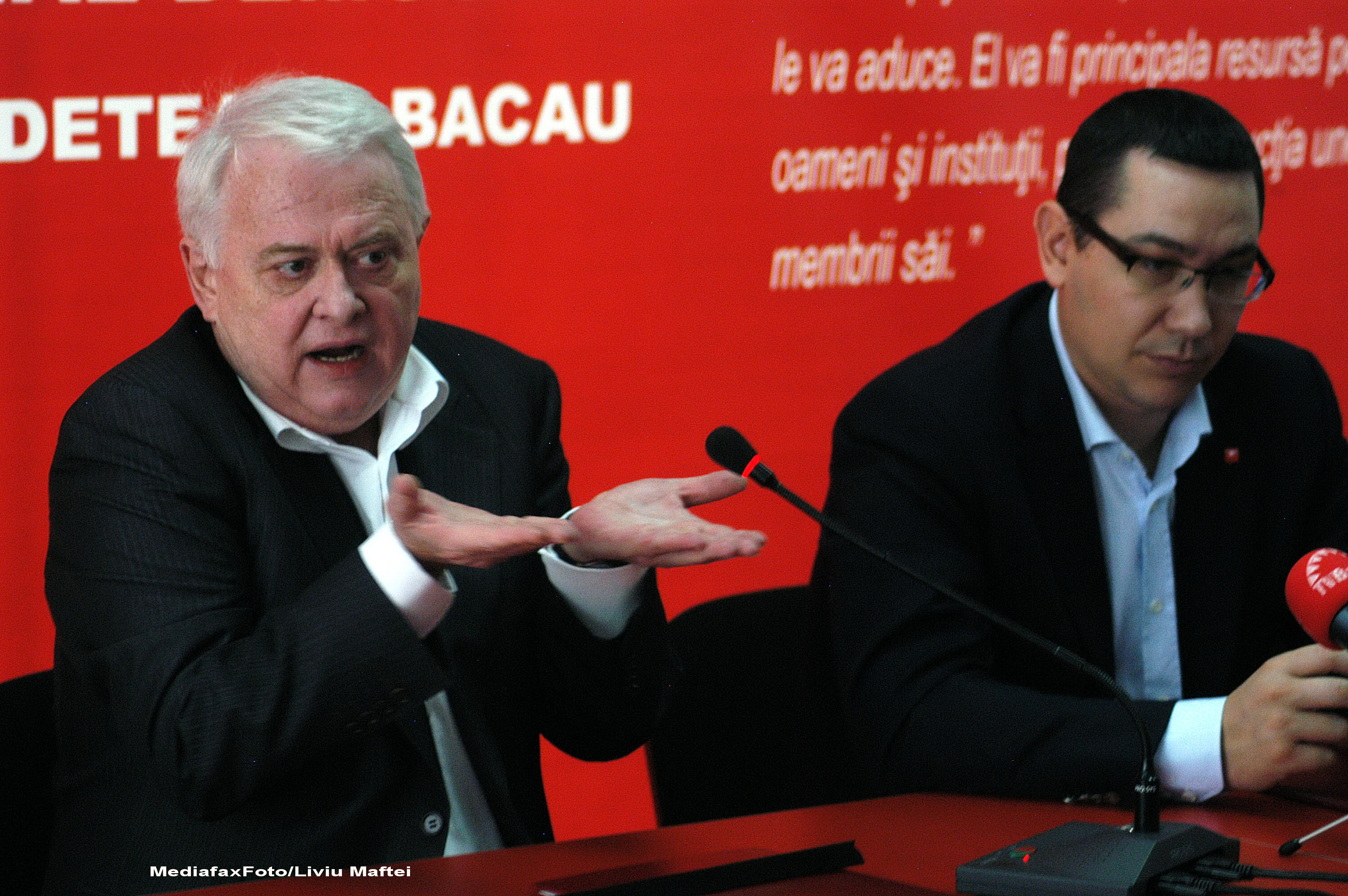 Victor Ponta, despre demisia lui Hrebenciuc din Parlament: "Este decizia domniei sale"