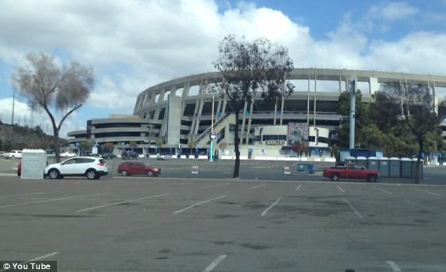 Modul ales de un sofer pentru a fura o toaleta portabila. Peste 9.000 de persoane au reactionat la vederea imaginilor