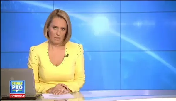 Imagini SOCANTE. O femeie este lovita puternic pe o trecere de pietoni din Bistrita si aruncata pe asfalt