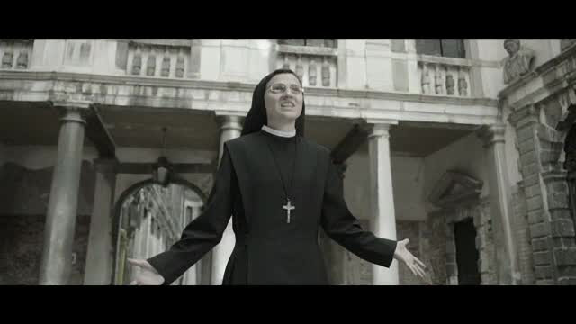 Calugarita care a castigat concursul Vocea Italiei si-a lansat primul single: "Like a virgin", piesa Madonnei