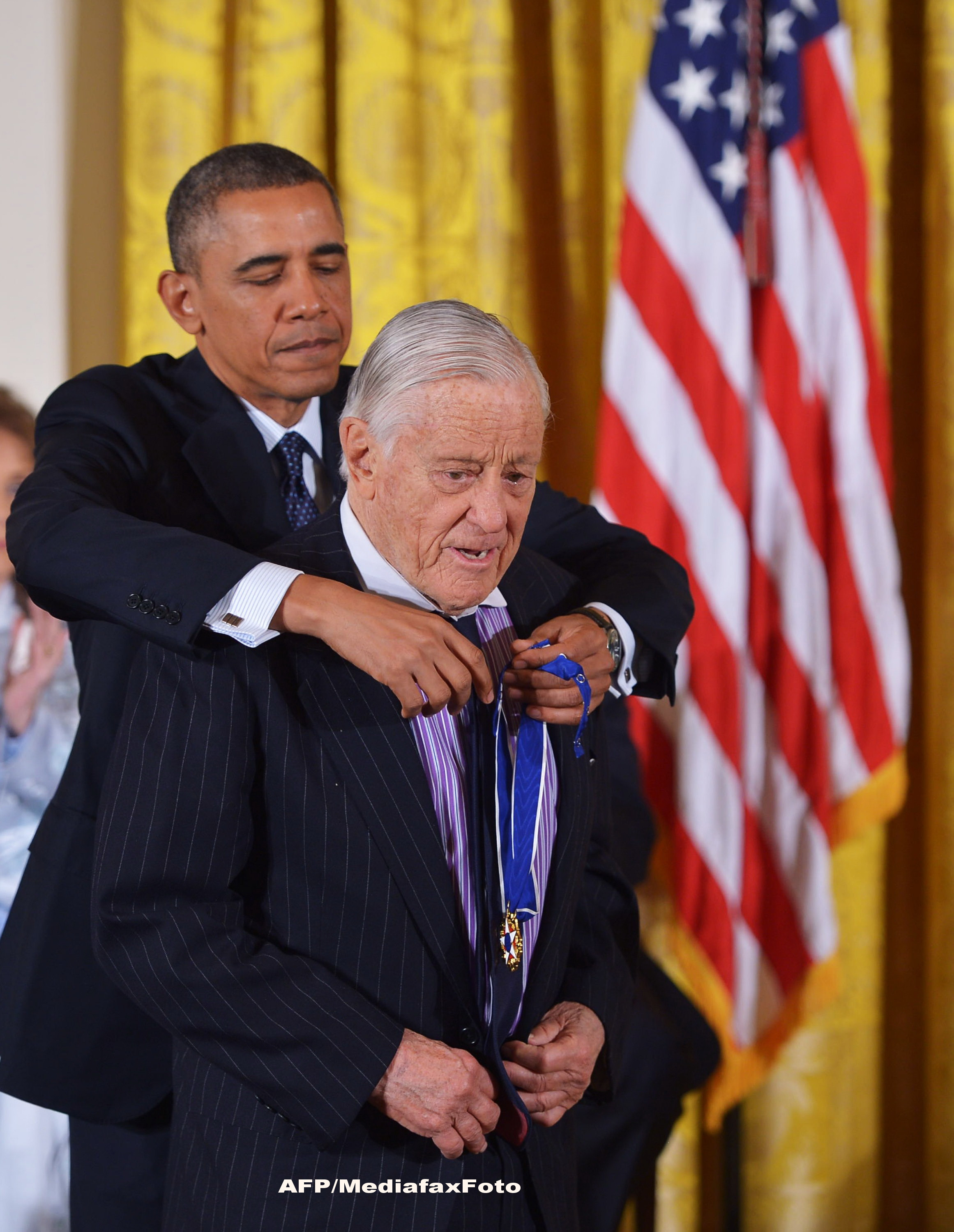 Fostul director al publicatiei Washington Post, Ben Bradlee, un simbol al jurnalismului international, a murit la 93 de ani