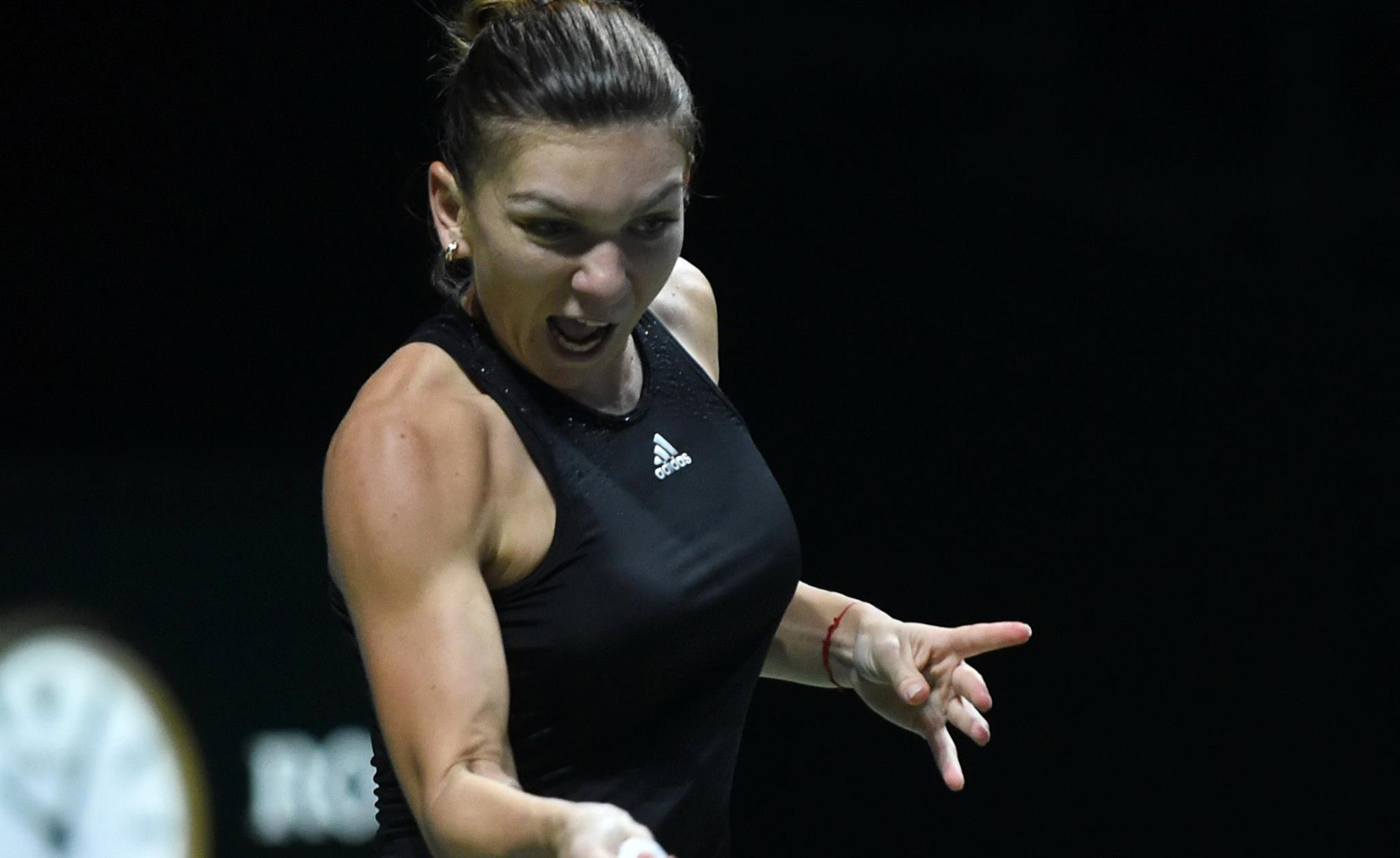 SIMONA HALEP - ANA IVANOVIC, 6-7, 6-3, 3-6 la Turneul Campioanelor. Halep castiga grupa si va juca in semifinale cu Radwanska