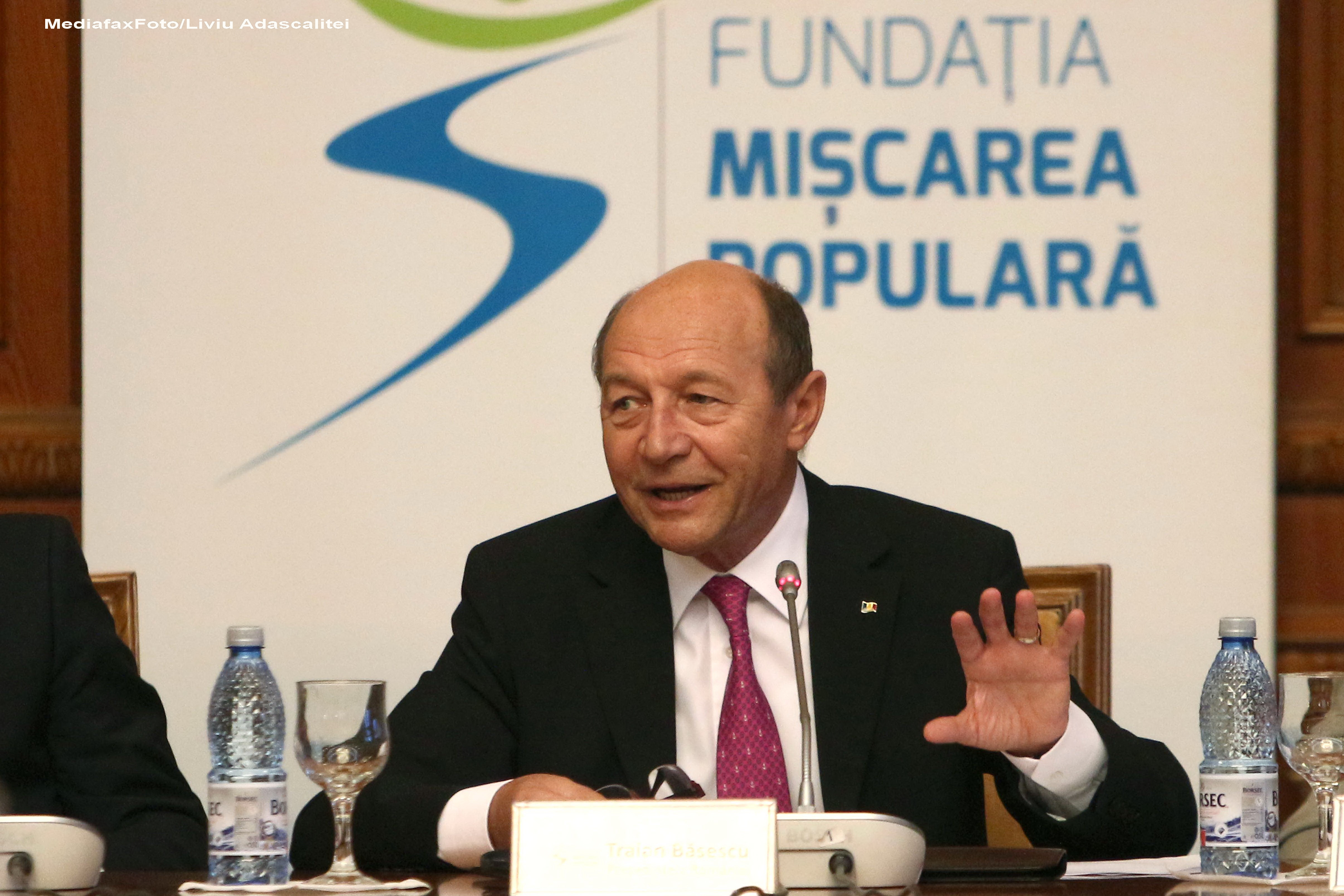 Elena Udrea anunta ca Traian Basescu se inscrie in PMP pe 22 decembrie