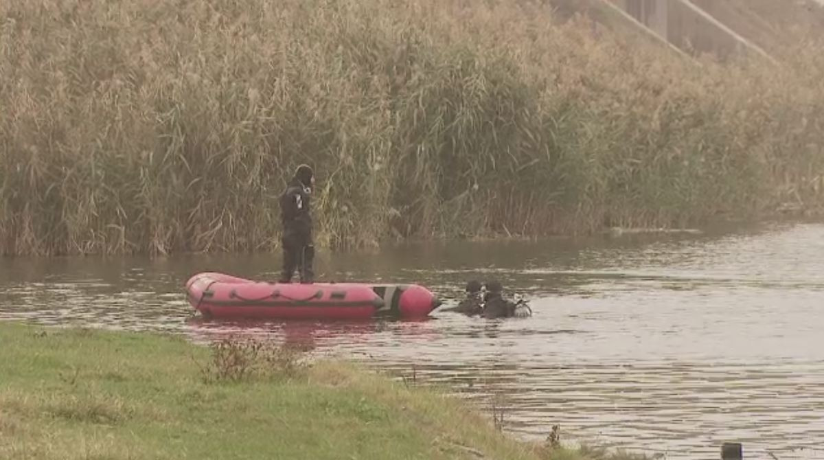 A anuntat la 112 ca si-a omorat prietenul, dupa ce l-a impins in lacul Pantelimon. Ce au vazut politistii pe camere