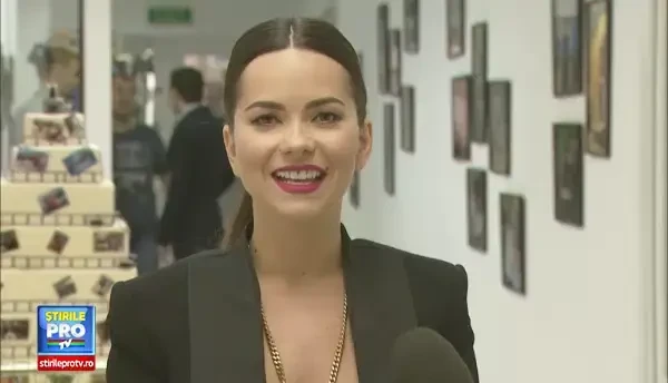 Singurul roman care are de 10 ori mai multi fani pe Facebook ca toti candidatii la un loc spune #YESLAVOT. Vezi mesajul Innei