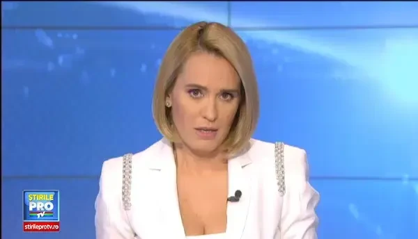 Si-a vandut fiica de numai 7 ani pentru favoruri sexuale lui Mihnea Columbeanu. Ce au gasit politistii in casa regizorului