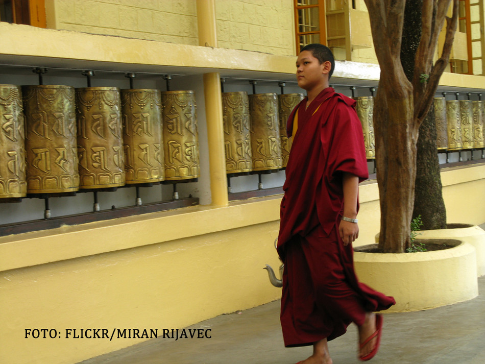 Aventurile unui roman in Tibet. Inteleptul Lama care avea nevoie de sex zilnic