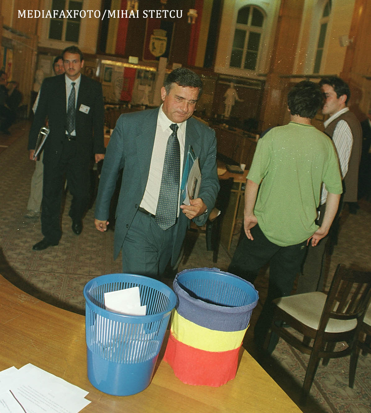 Gheorghe Funar cosuri tricolore