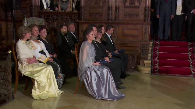 Ceremonii la Palatul Peles: Draga Olteanu, Tamara Buciuceanu, Sofia Vicoveanca si Maria Ciobanu, decorate de Casa Regala