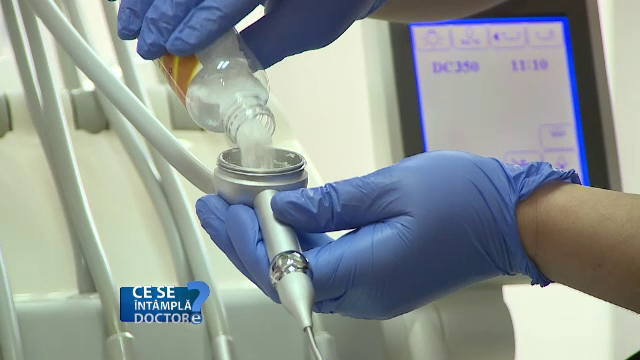 Cum poate preveni bicarbonatul aparitia cariilor. Recomandarea stomatologilor