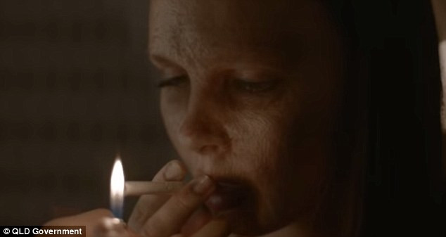 "Fumatul nu e "hot"!". Campania care incearca sa demonstreze prin machiaj efectul devastator al tigarilor asupra frumusetii