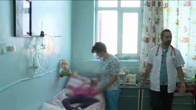 Cazul fetitei de 7 ani care traieste numai pentru ca medicii incalca legea a ajuns in atentia Avocatului Poporului