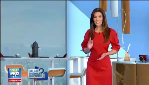 In 10 fructe se poate afla echivalentul a 15 LINGURI de zahar. Ce se intampla daca in aceeasi zi mancati o prajitura