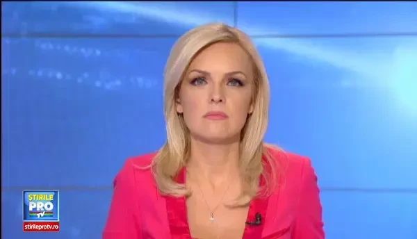 Condamnata la moarte in Iran pentru uciderea barbatului care o violase. Femeia a fost spanzurata dupa ce si-a vazut mama