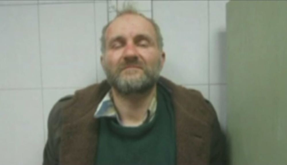 Obsesia unui geniu "bolnav" din Rusia. Stie 13 limbi, insa si-a transformat casa in cimitir: de ce exhuma cadavre de fetite