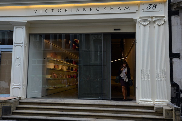 Din cantareata a devenit cel mai bun antreprenor. Brandul sau a crescut cu 2.900% in ultimii 5 ani