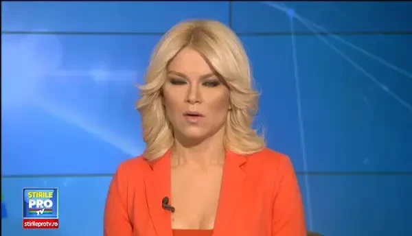 Dosar penal pentru ucidere din culpa dupa ce un pieton a sarit in fata microbuzului pe care il conducea. Declaratia soferului