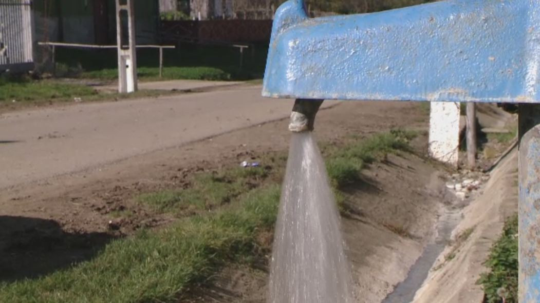 Localitatea din Timis unde apa minerala curge la robinet. Cum s-a ajuns in aceasta situatie: "Cautam investitori"