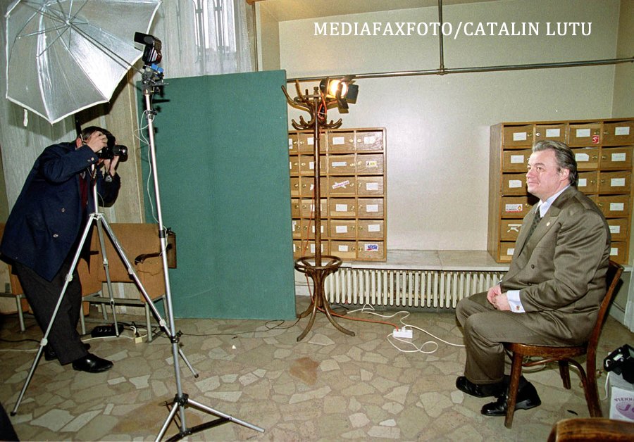 Corneliu Vadim Tudor la Senat in 2000