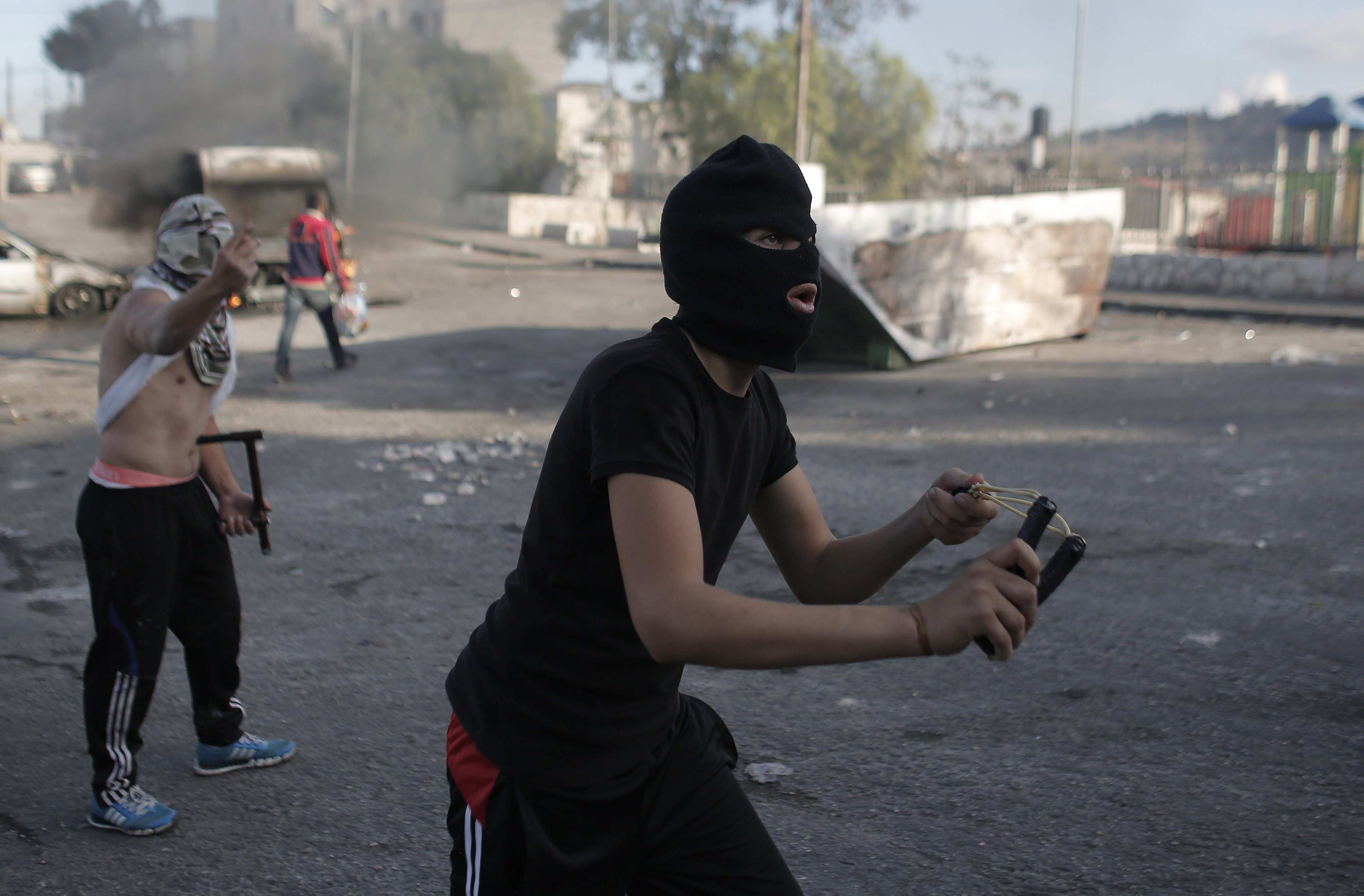 Noi tensiuni intre Israel si Palestina. Netanyahu a cerut mobilizarea trupelor, in urma luptelor de strada din Ierusalim