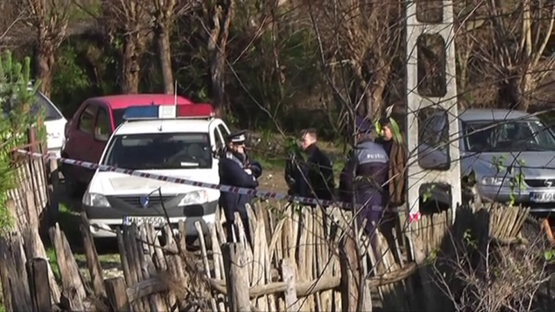 Arges: Femeia acuzata ca si-a ucis copilul de patru ani taindu-i gatul cu un cutit a fost retinuta