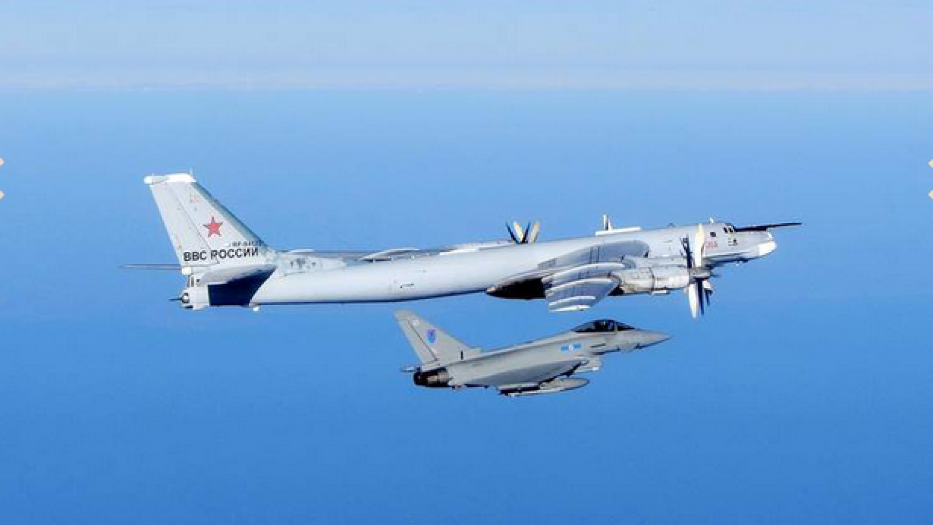 NATO suplimenteaza prezenta militara in Europa de Est si denunta zborurile "provocatoare" efectuate de Rusia