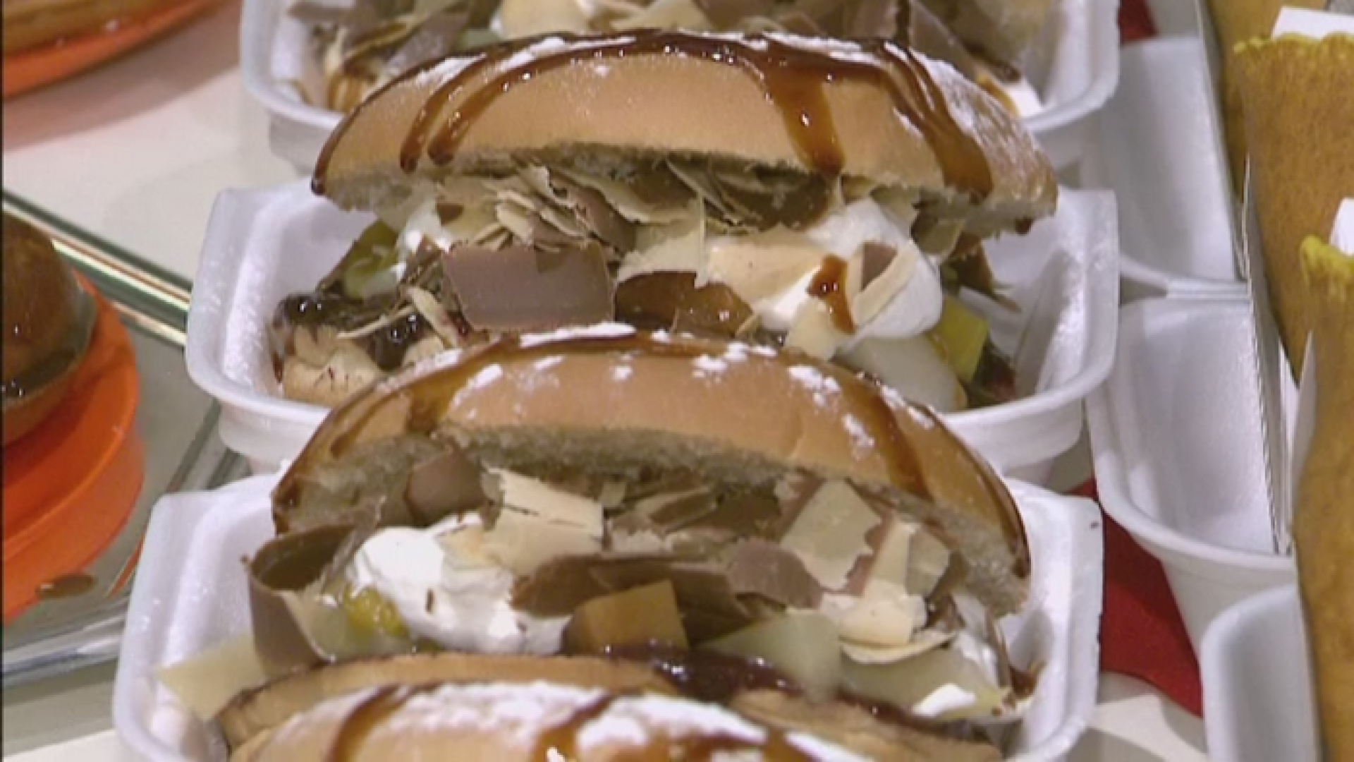 Choco-burgerul a fost vedeta serii la Festivalul Dulciurilor. Cum arata si ce contine inovatia cofetarilor