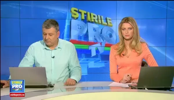 Preotul din Bacau care aduce dragostea lui Dumnezeu in lumea surdo-mutilor.