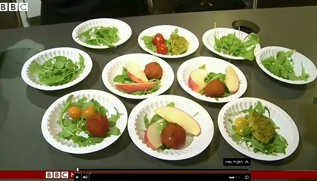 Agentia ONU pentru Alimentatie si Agricultura ii indeamna pe oameni sa consume insecte. Motivul pentru care fac acest lucru