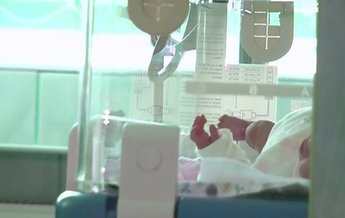 Detalii socante in cazul bebelusului din Galati, mort la 4 zile de la nastere. Ce au aflat parintii in urma autopsiei