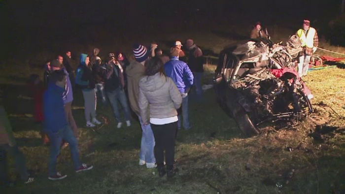 Accident tragic in Brasov. Un sofer a murit, dupa ce masina pe care o conducea a intrat sub un TIR