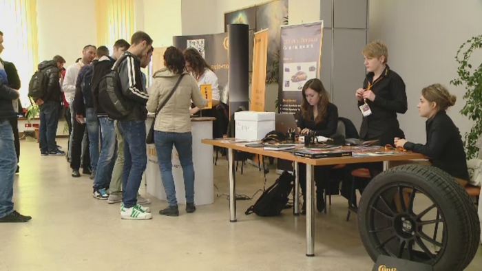 Targ de locuri de munca pentru tinerii din Cluj si Timisoara. Cele mai cautate joburi din piata