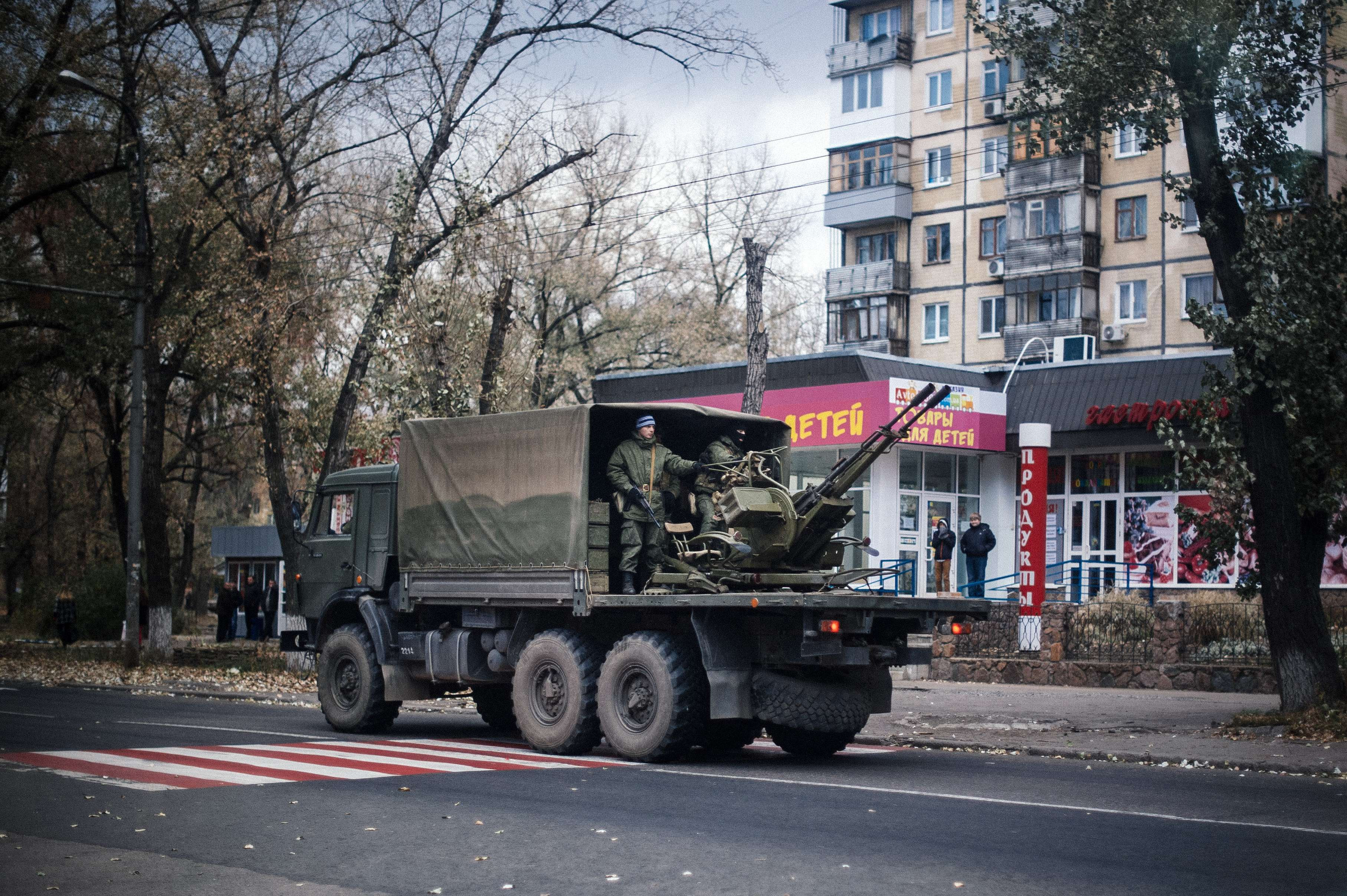 Ucraina isi inaspreste tonul: "Vom recupera regiunile din estul tarii. Sunt controlate de teroristi rusi"