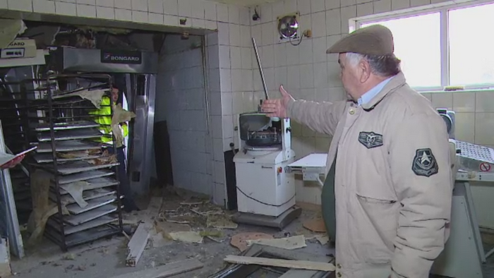 Explozie la o brutarie din Mures. Trei oameni au fost raniti dupa ce cuptorul a sarit in aer