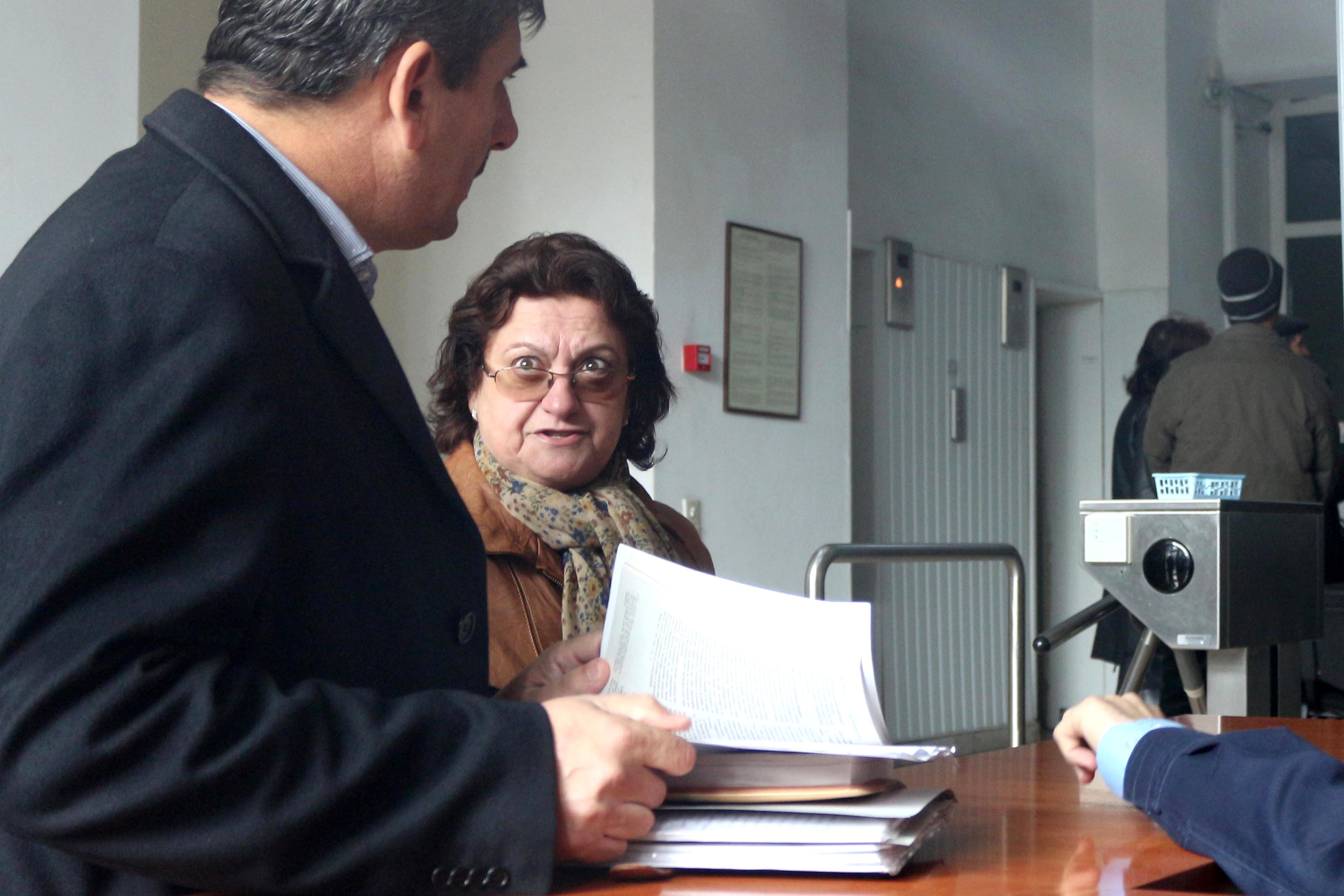 Cumnata presedintelui Traian Basescu este audiata in dosarul plangerilor depuse de Bercea Mondial