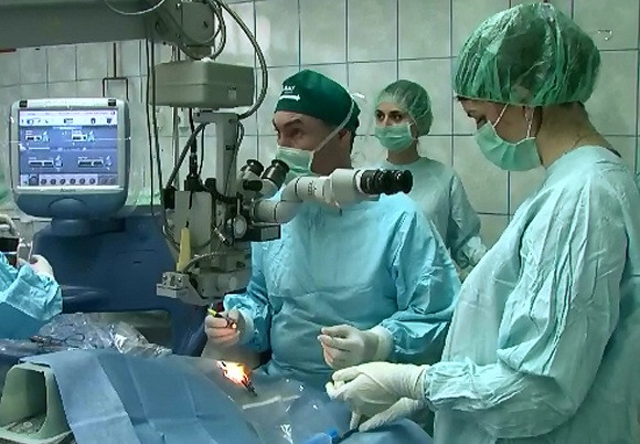 Incident grav intr-o scoala din Mehedinti. Un copil de 9 ani a fost mutilat pe viata, dupa ce s-a batut cu un coleg