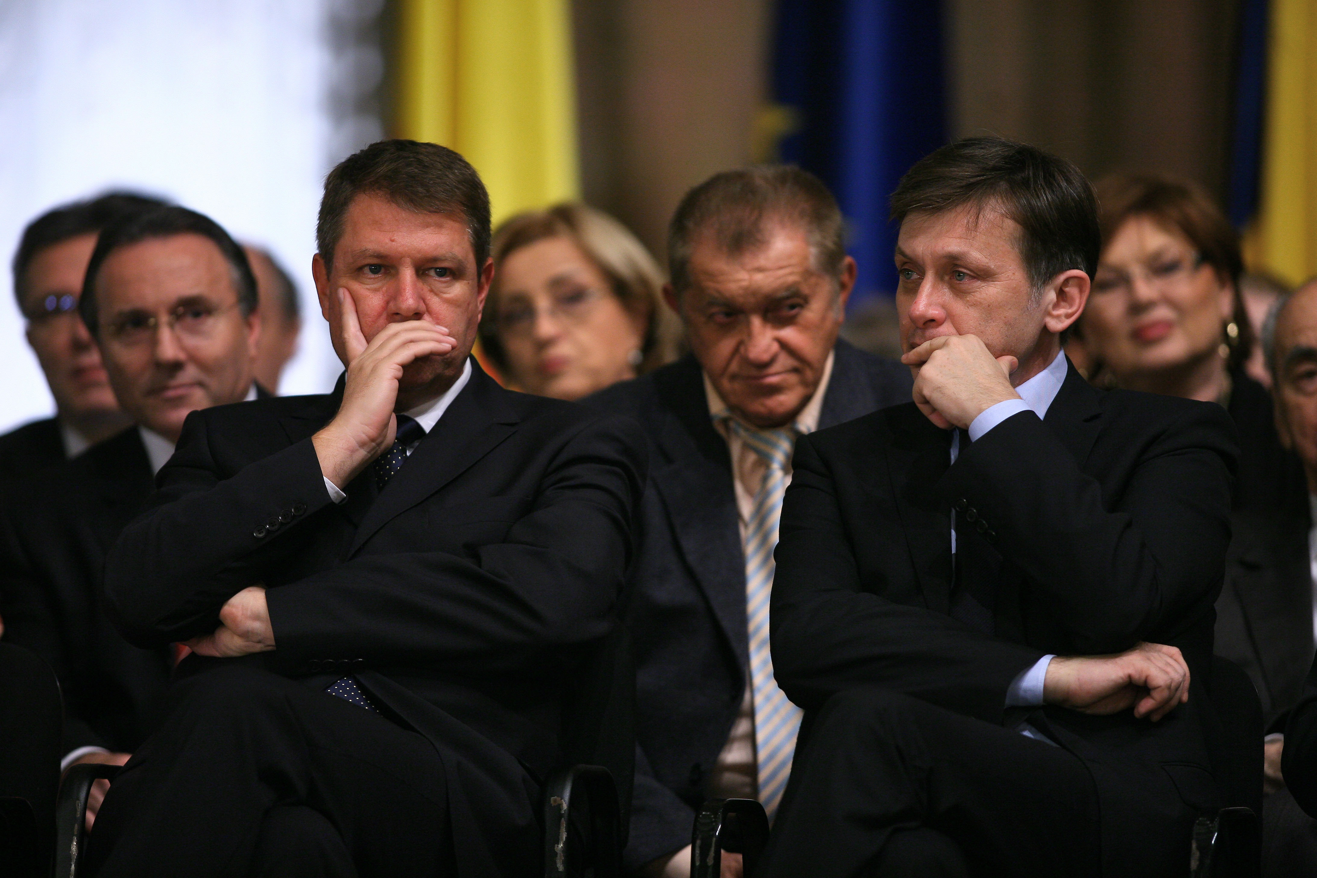 Candidatul PSD la presedintie: "Iohannis e programul anticriza". Ce se intampla in 2009, la singura dezbatere dintre tururi