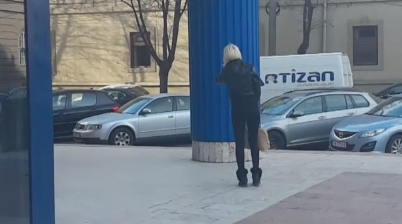 Retea de prostitutie de lux anihilata la Timisoara. Tariful fetelor alese de clienti pe Facebook ajungea si la 1.000 de euro