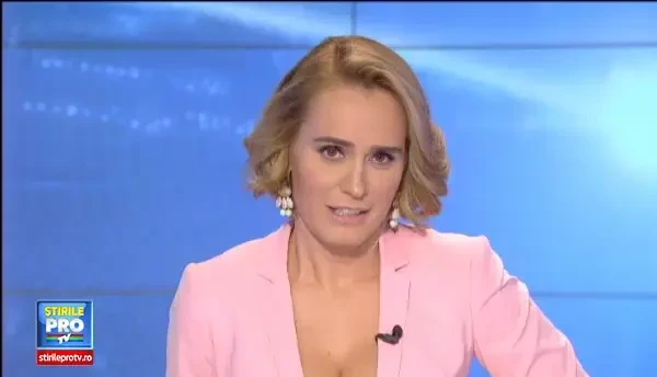 Fetita de 2 ani din Texas care stie toate organele din corp si functiile acestora. Micuta a invatat singura sa citeasca